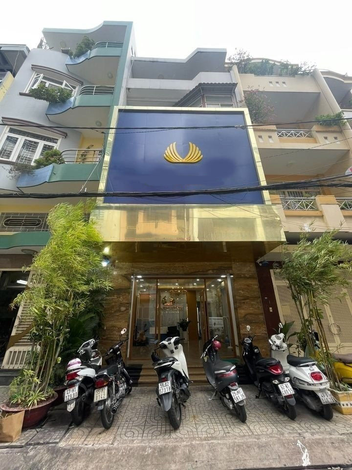Cho thuê Nhà Hẻm Xe Hơi Tô Hiến Thành, P.15, Quận 10.